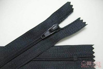 專業(yè)解析 創(chuàng)飛5號(hào)開尾拉鏈，羽絨服品質(zhì)之選的定制奧秘